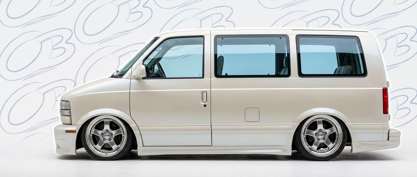 Sleek 2002 GMC Safari 2002 - Precision-engineered parts for a perfect fitment.