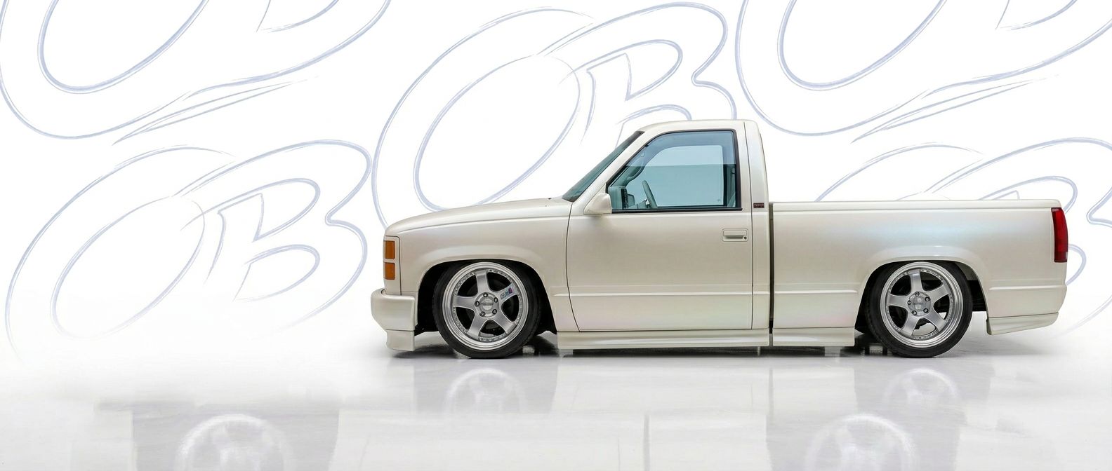 Front-angle view of 1993 GMC Sierra 1993 - Durable and stylish exterior enhancement.