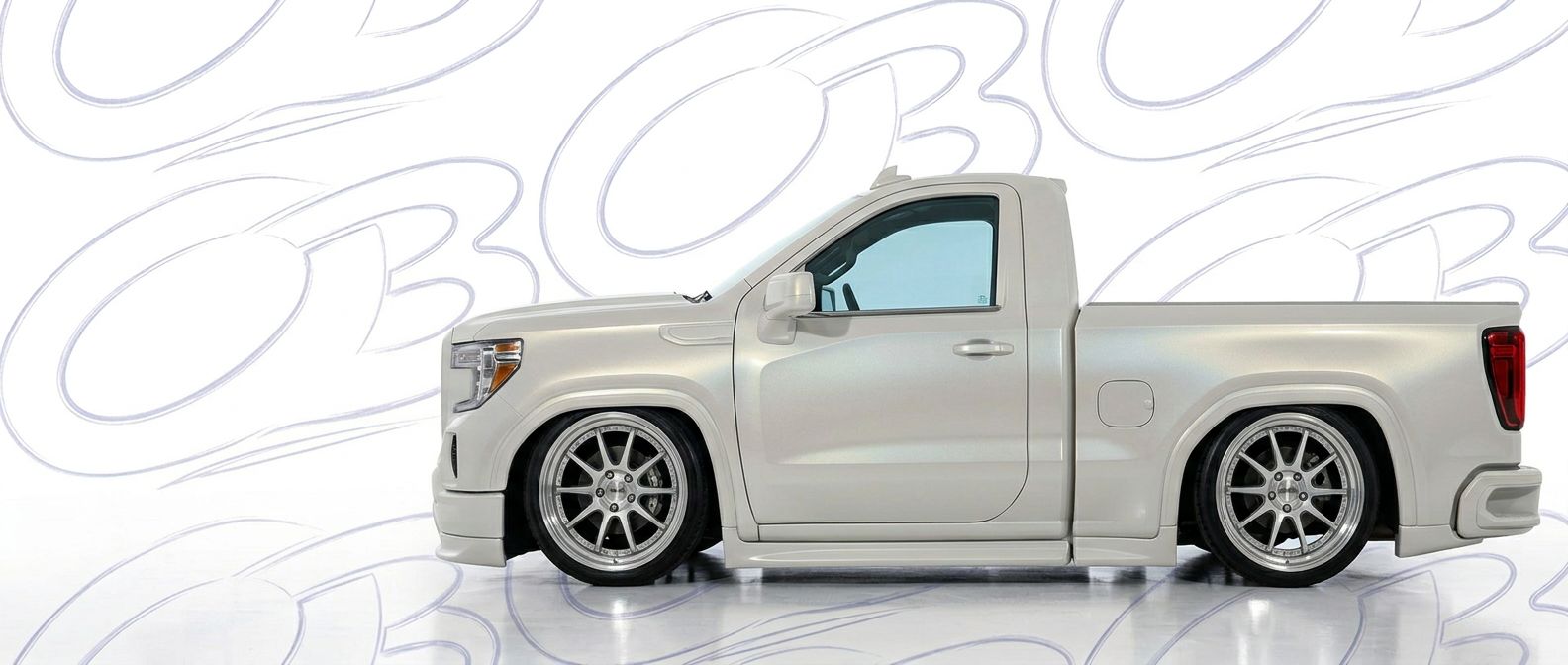 Professional automotive photography of a 2019 GMC Sierra with high-fidelity 2019.