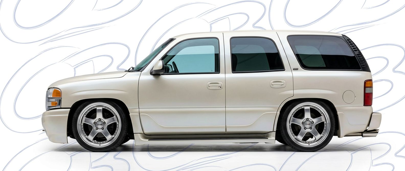 Aerodynamic 2005 GMC Yukon 2005 - Sleek design for enhanced vehicle styling.
