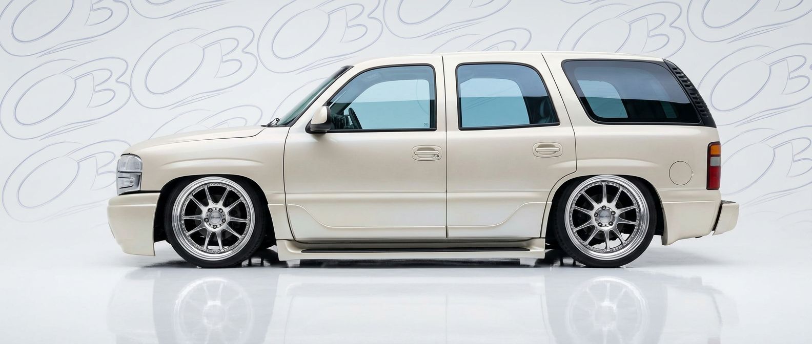 Aggressive 2003 GMC Yukon Denali 2003 styling to enhance your vehicle's aesthetic.