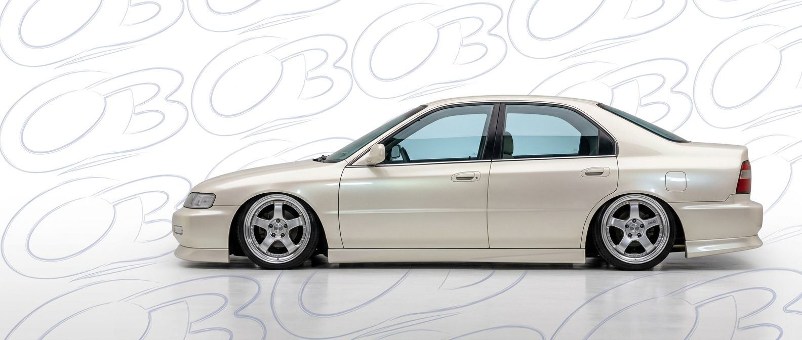 Detailed view of 1996 Honda Accord 1996 featuring lightweight, durable construction.