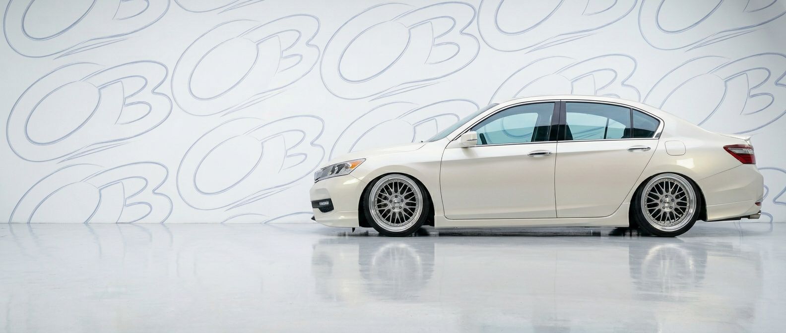 Honda Accord 2014 - Bodykits, Bumpers, Fenders and more... Detailed view of 2014 Honda Accord 2014 featuring lightweight, durable construction.