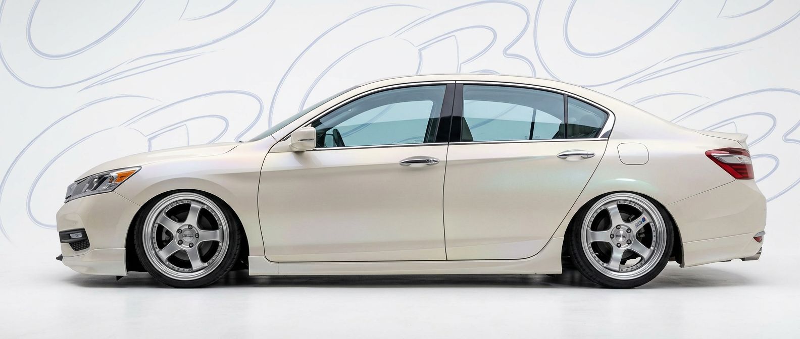 Aerodynamic 2016 Honda Accord 2016 - Sleek design for enhanced vehicle styling.