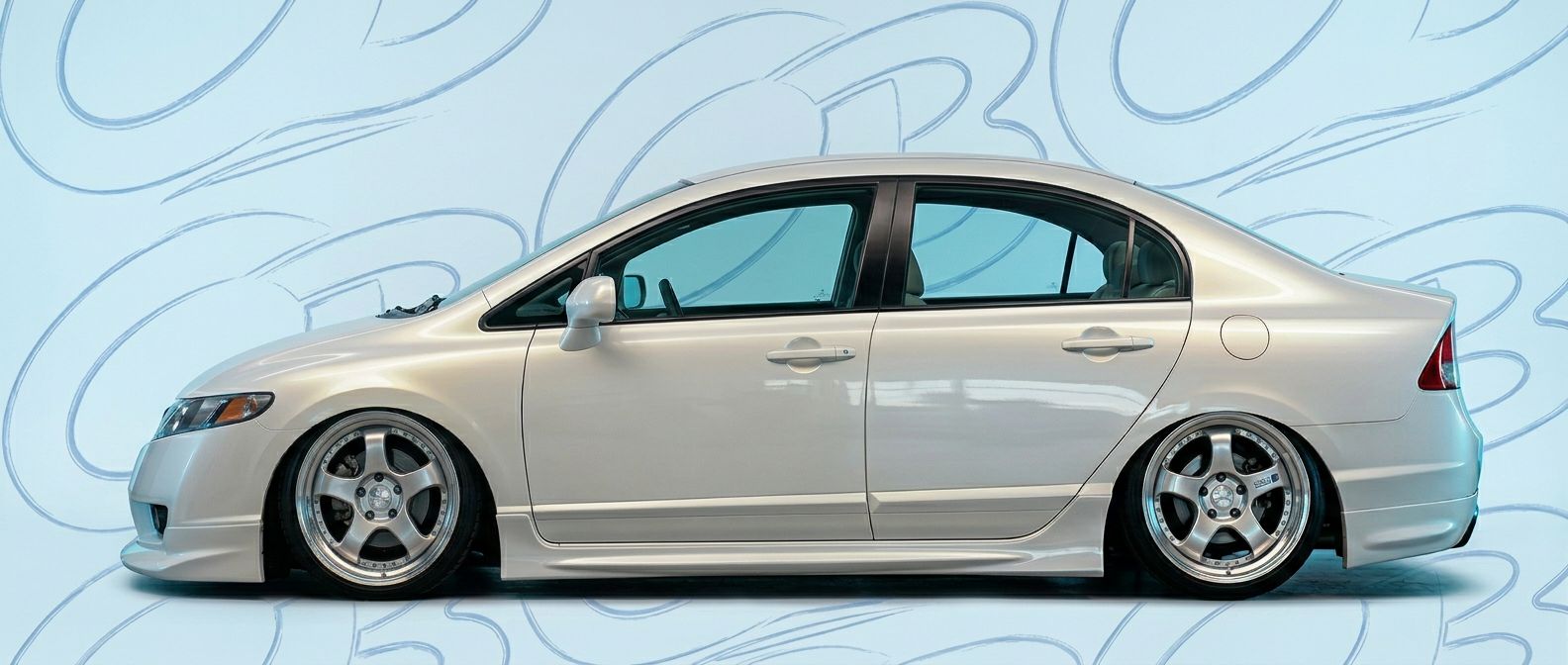 Professional automotive photography of a 2006 Honda Civic with high-fidelity 2006.