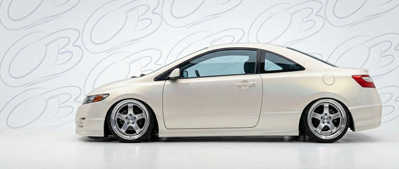 Detailed view of 2010 Honda Civic 2010 featuring lightweight, durable construction.