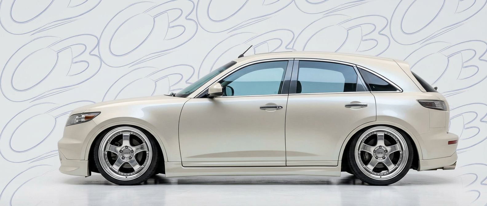Top-tier 2007 Infiniti FX 2007 featuring a high-gloss finish and carbon fiber weave.