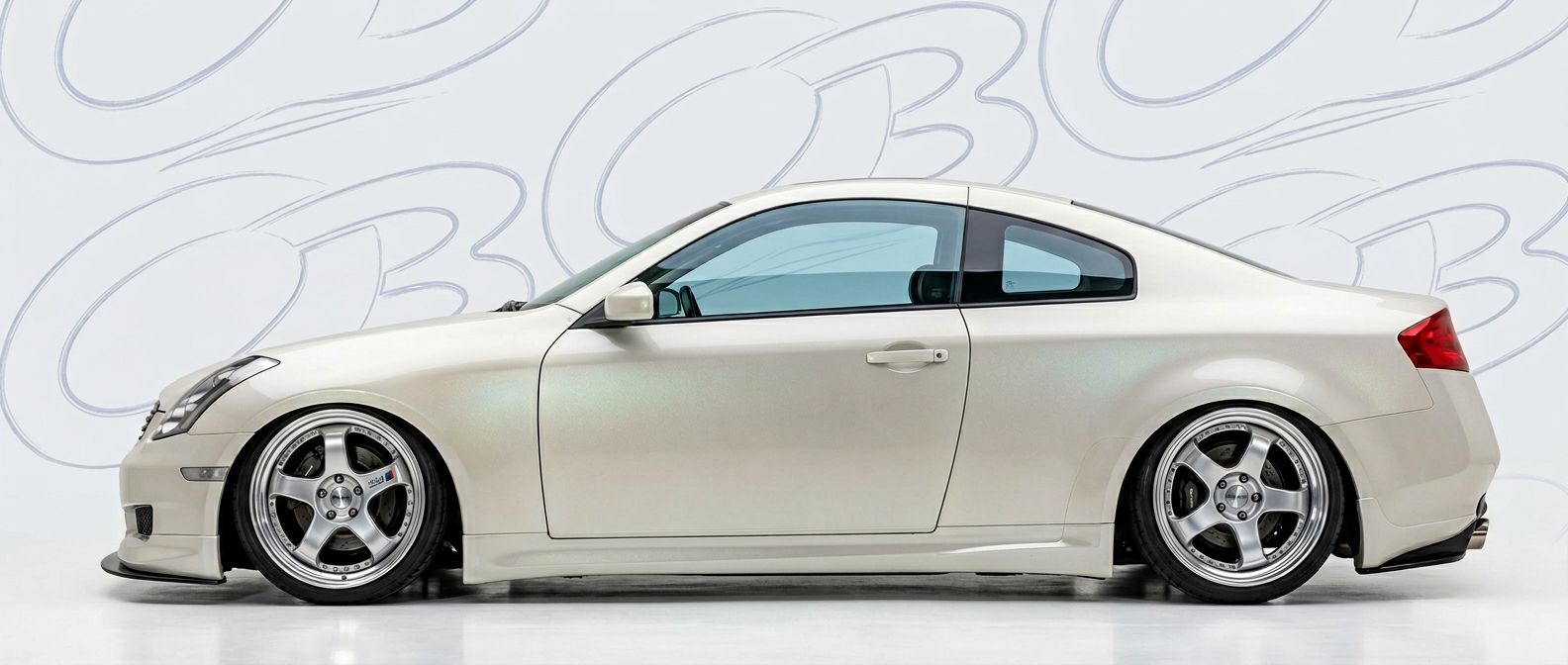 Professional automotive photography of a 2005 Infiniti G35 with high-fidelity 2005.