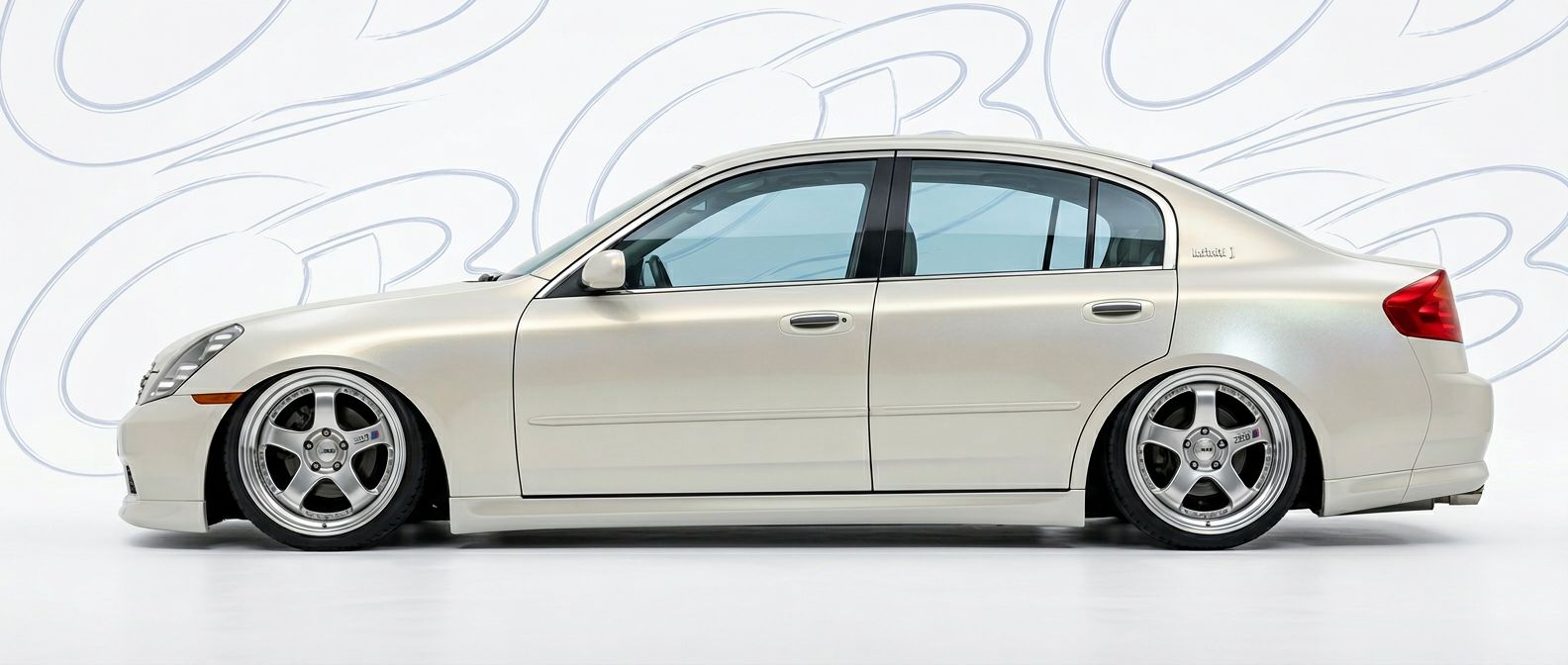 Detailed view of 2003 Infiniti J 2003 featuring lightweight, durable construction.