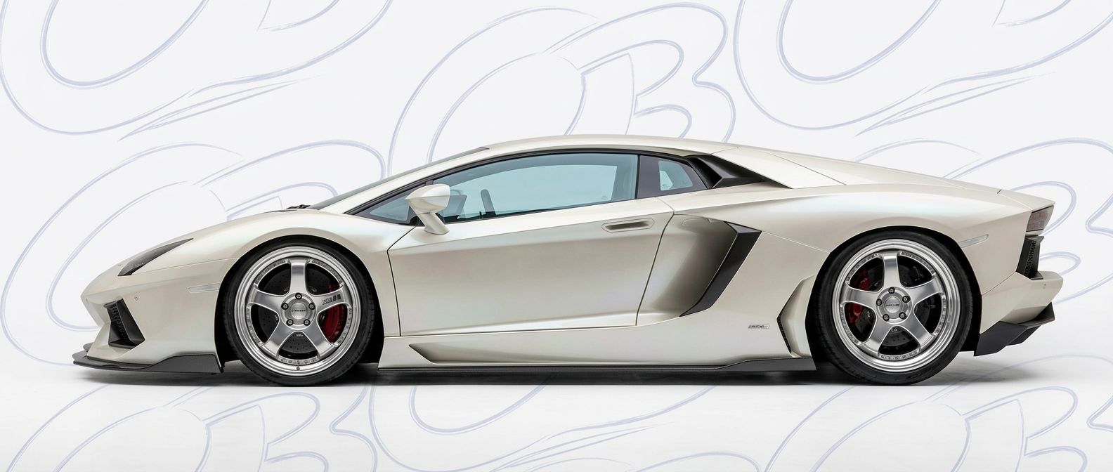 Lamborghini Aventador 2015 - Bodykits, Bumpers, Fenders and more... Aerodynamic 2015 Lamborghini Aventador 2015 - Sleek design for enhanced vehicle styling.