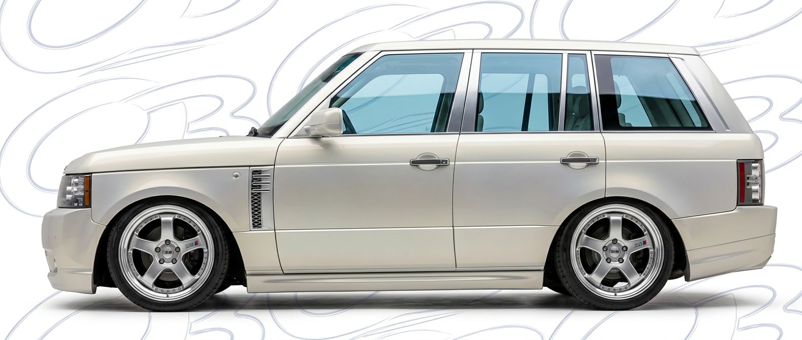 High-quality 2009 Land Rover Range Rover 2009 exterior shot with professional studio lighting.