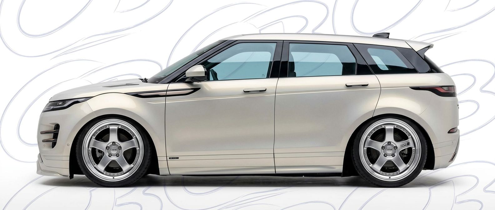 Front-angle view of 2019 Land Rover Range Rover Evoque 2019 - Durable and stylish exterior enhancement.