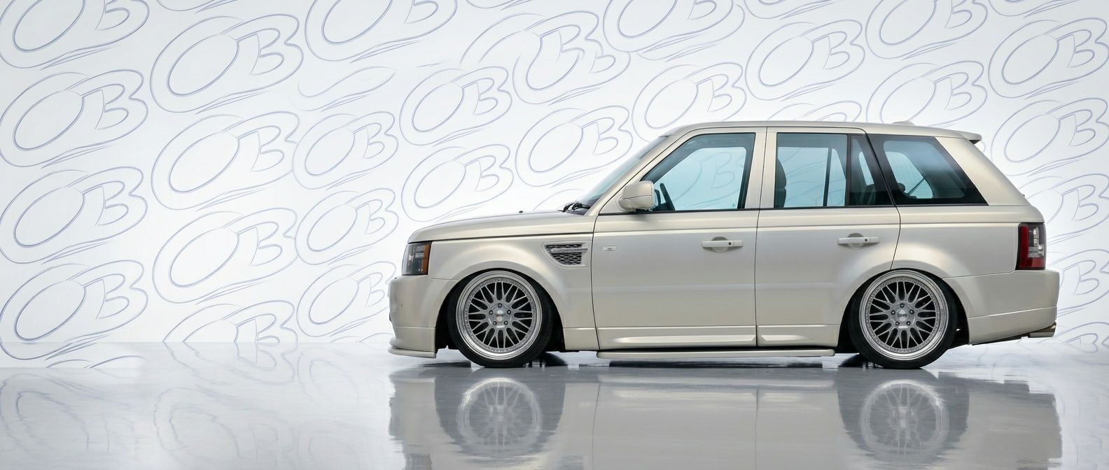 Land Rover Range Rover Sport - Bodykits, Bumpers, Fenders and more... Detailed view of Land Rover Range Rover Sport Range Rover Sport featuring lightweight, durable construction.