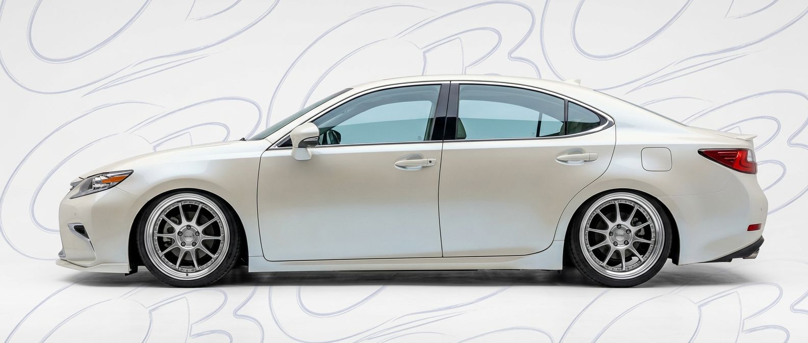 Professional automotive photography of a 2012 Lexus ES Series with high-fidelity 2012.