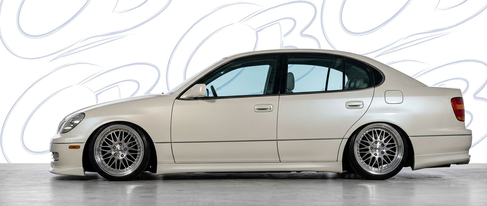 Aerodynamic 2000 Lexus GS300 2000 - Sleek design for enhanced vehicle styling.