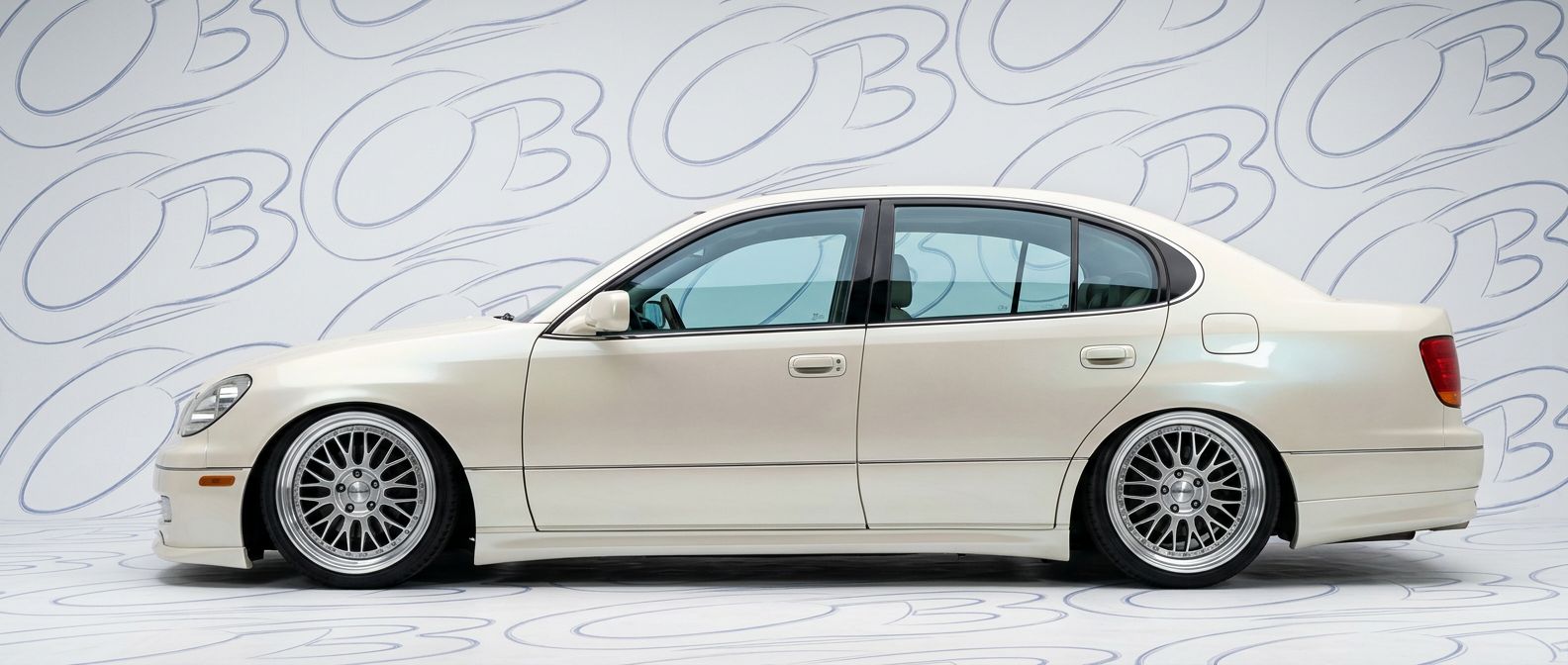 Professional automotive photography of a 2007 Lexus GS430 with high-fidelity 2007.