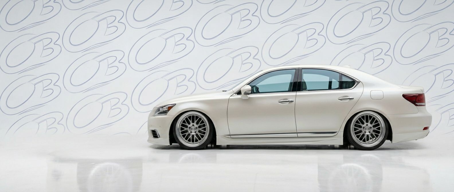 High-quality 2016 Lexus LS460 2016 exterior shot with professional studio lighting.