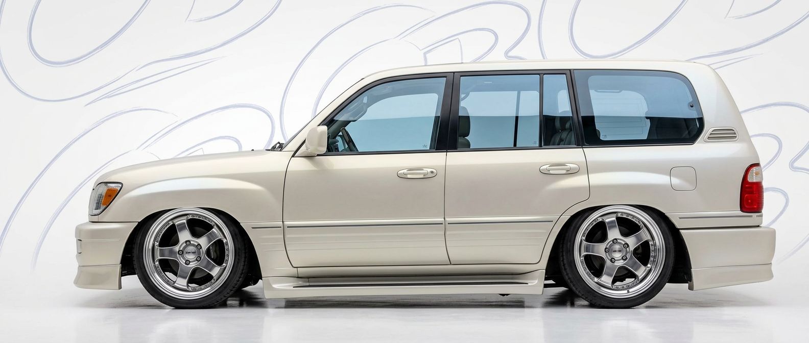 Aggressive 2001 Lexus LX470 2001 styling to enhance your vehicle's aesthetic.