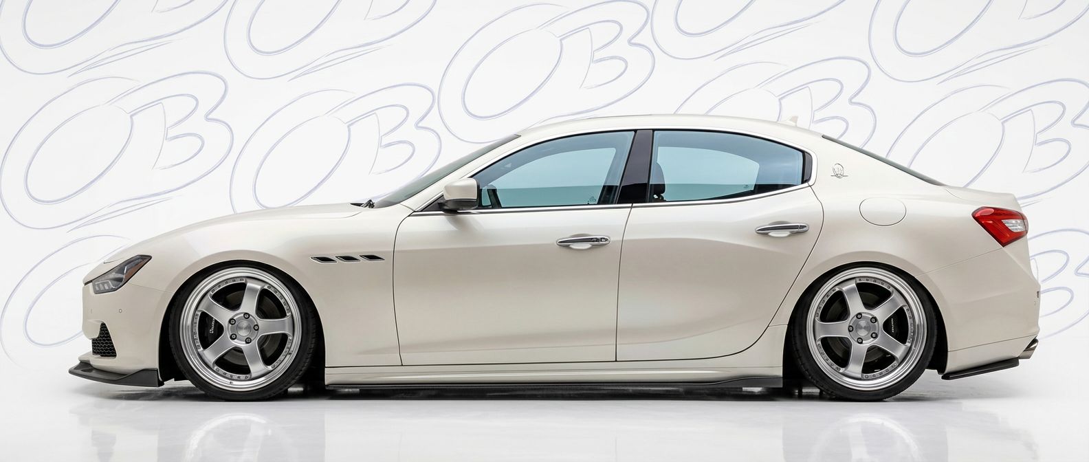 Front-angle view of 2015 Maserati Ghibli 2015 - Durable and stylish exterior enhancement.