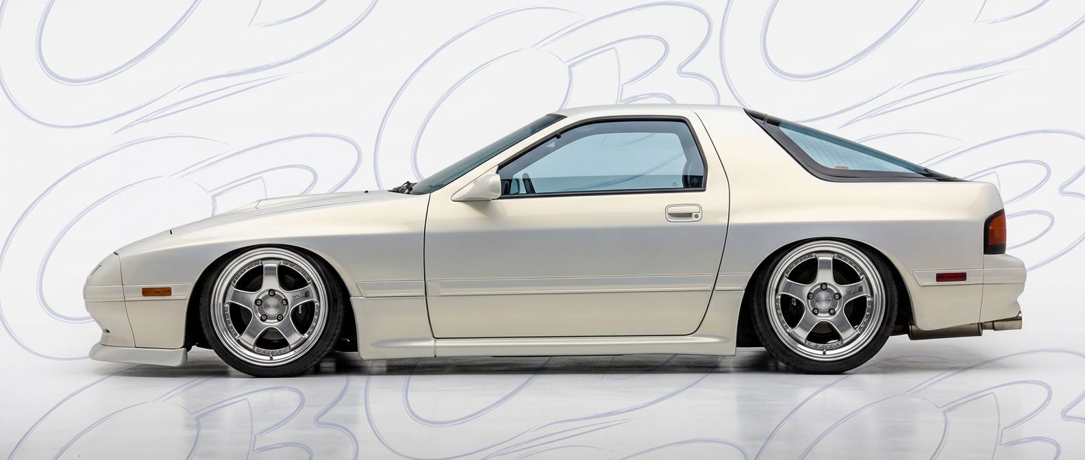 Detailed view of 1988 Mazda RX-7 1988 featuring lightweight, durable construction.