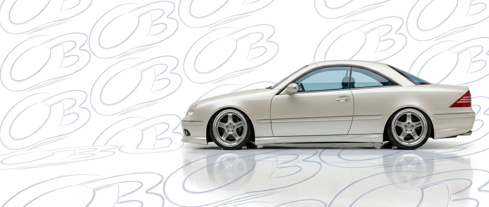 High-quality 2003 Mercedes-Benz CL500 2003 exterior shot with professional studio lighting.