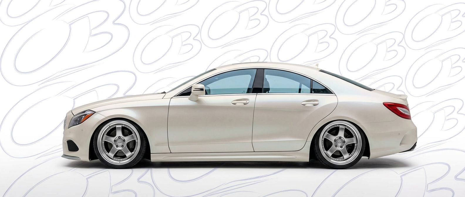 High-quality 2016 Mercedes-Benz CLS-Class 2016 exterior shot with professional studio lighting.