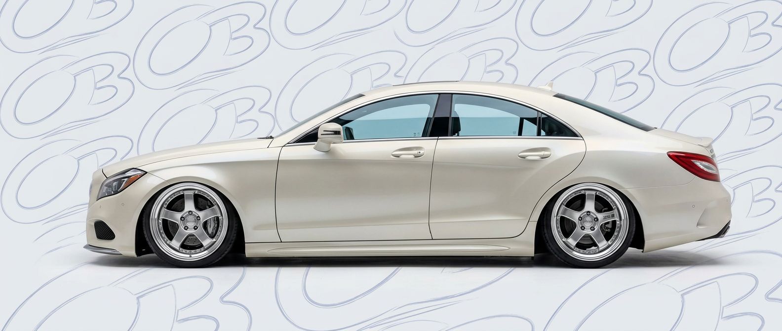 Aerodynamic 2017 Mercedes-Benz CLS-Class 2017 - Sleek design for enhanced vehicle styling.