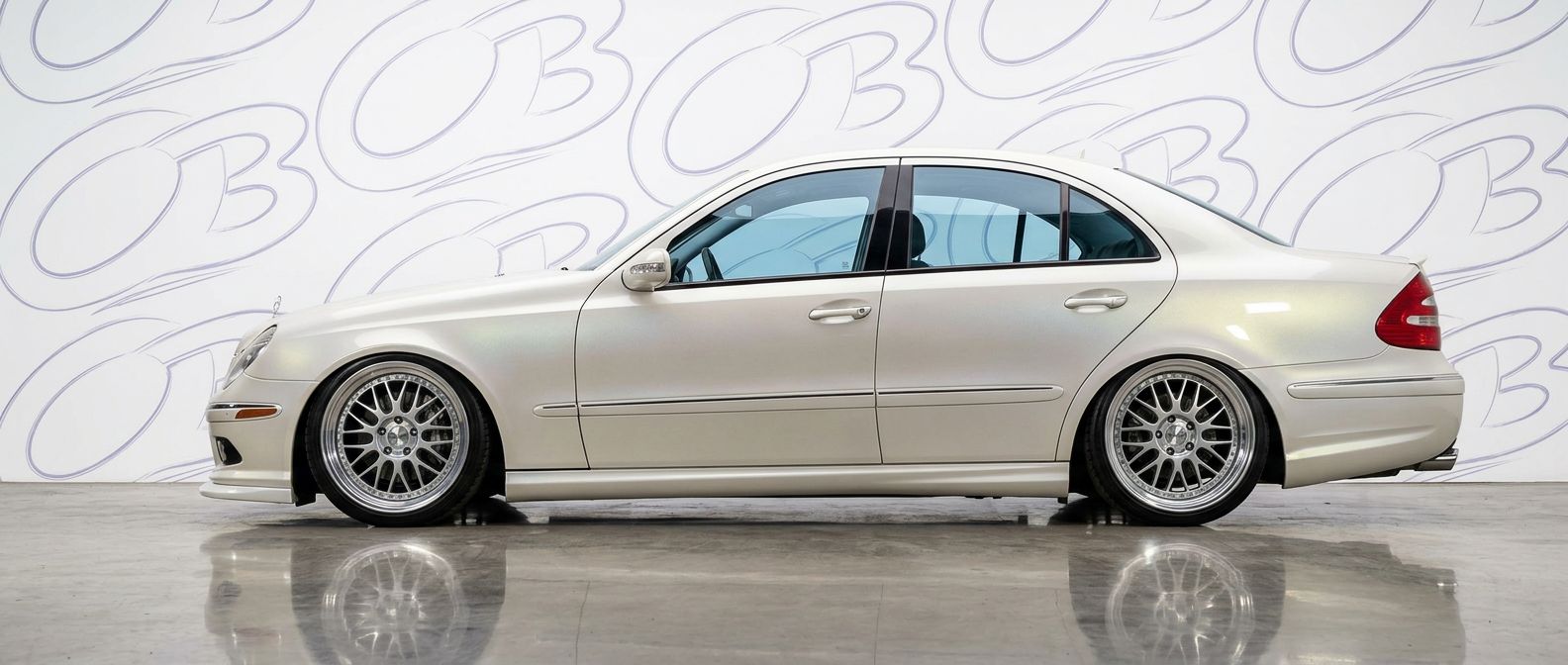 Aggressive 2006 Mercedes-Benz E-Class 2006 styling to enhance your vehicle's aesthetic.