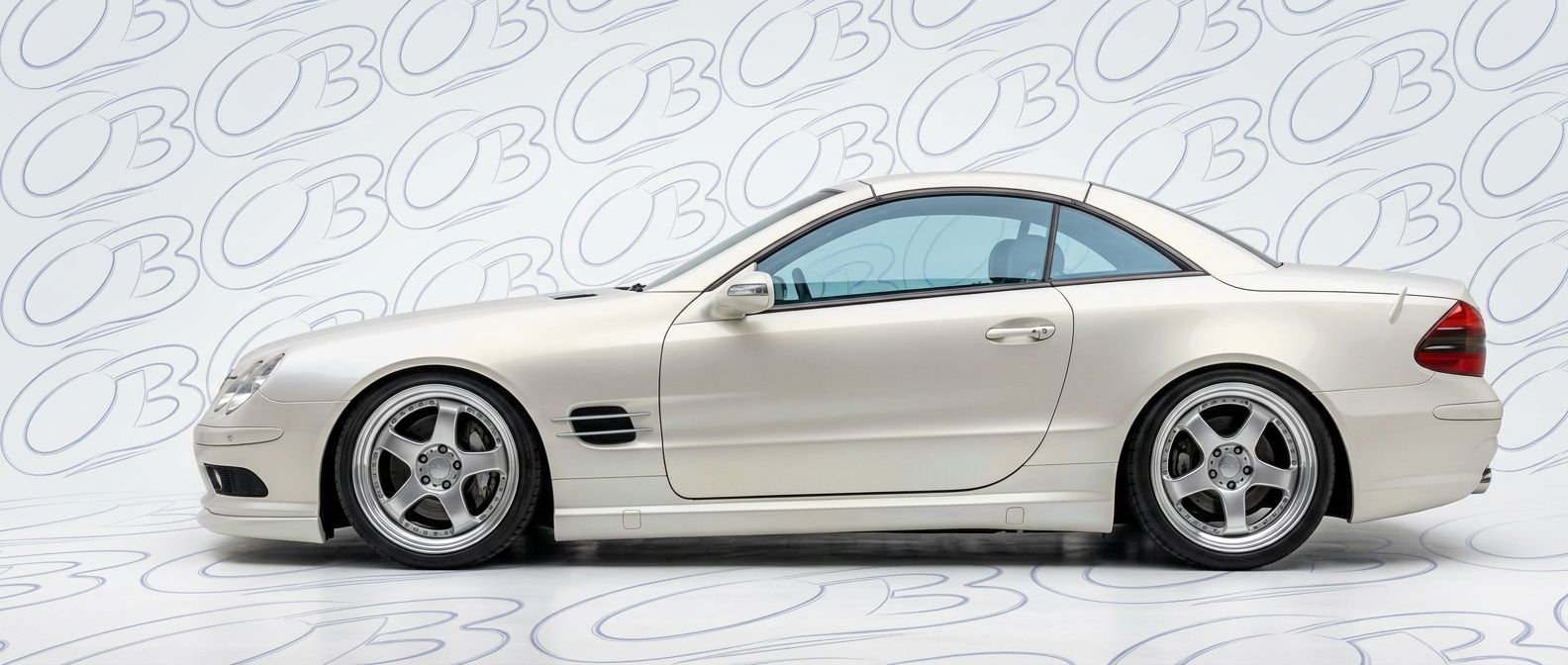 Aerodynamic 2005 Mercedes-Benz SL-Class 2005 - Sleek design for enhanced vehicle styling.