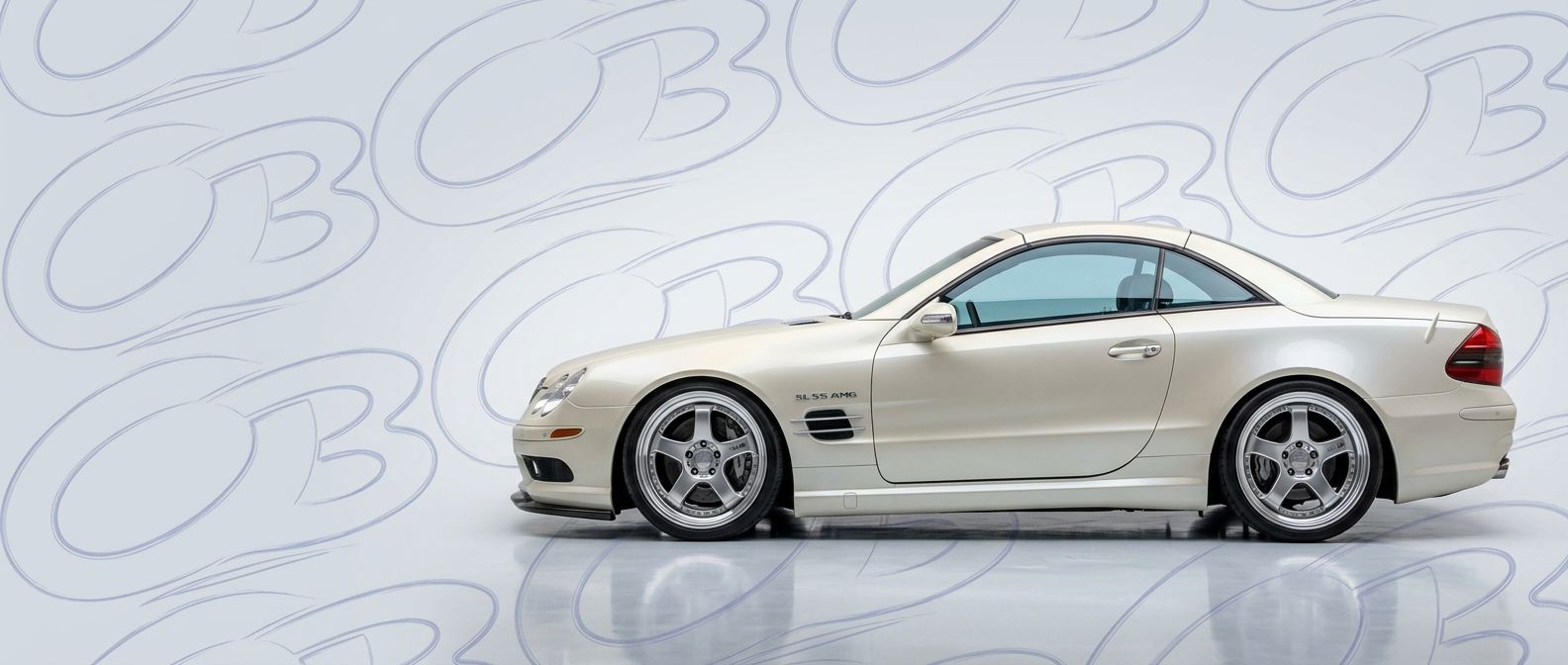 Aerodynamic 2006 Mercedes-Benz SL-Class 2006 - Sleek design for enhanced vehicle styling.