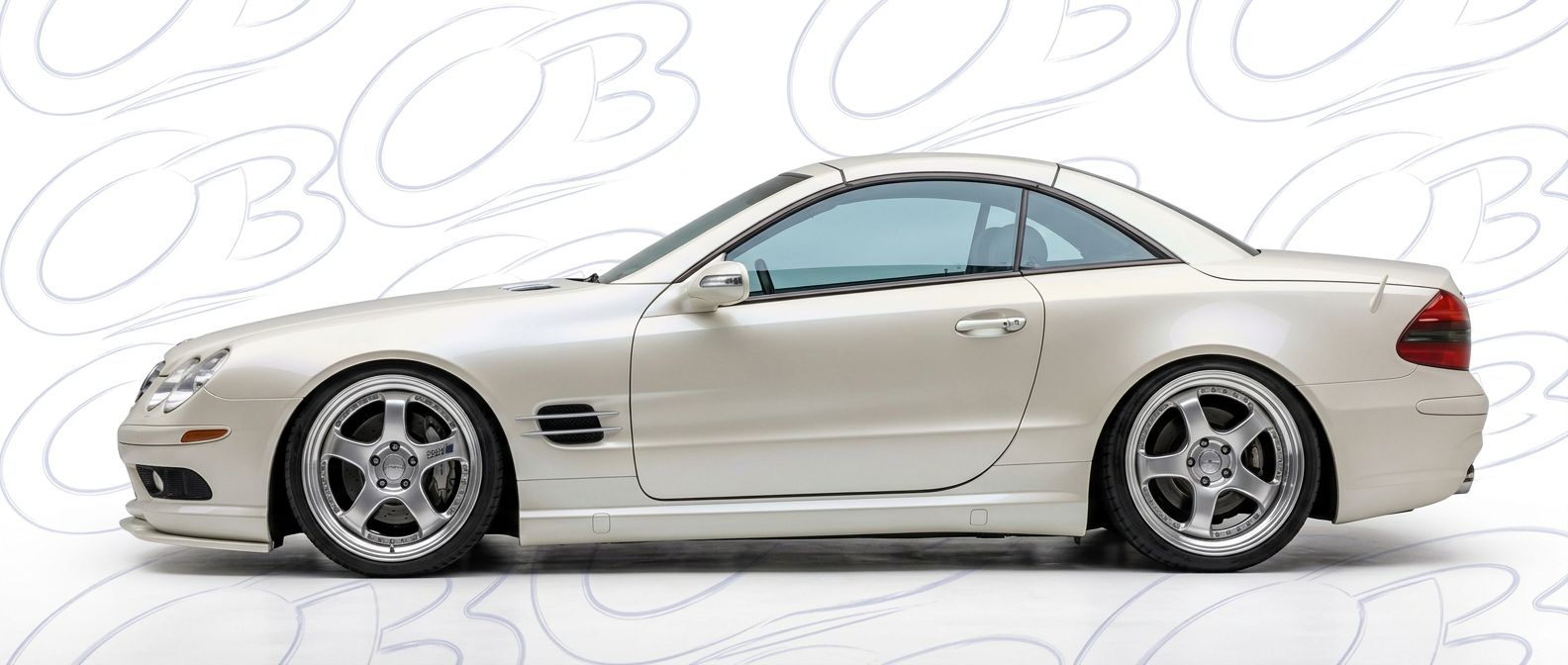 High-quality 2007 Mercedes-Benz SL-Class 2007 exterior shot with professional studio lighting.