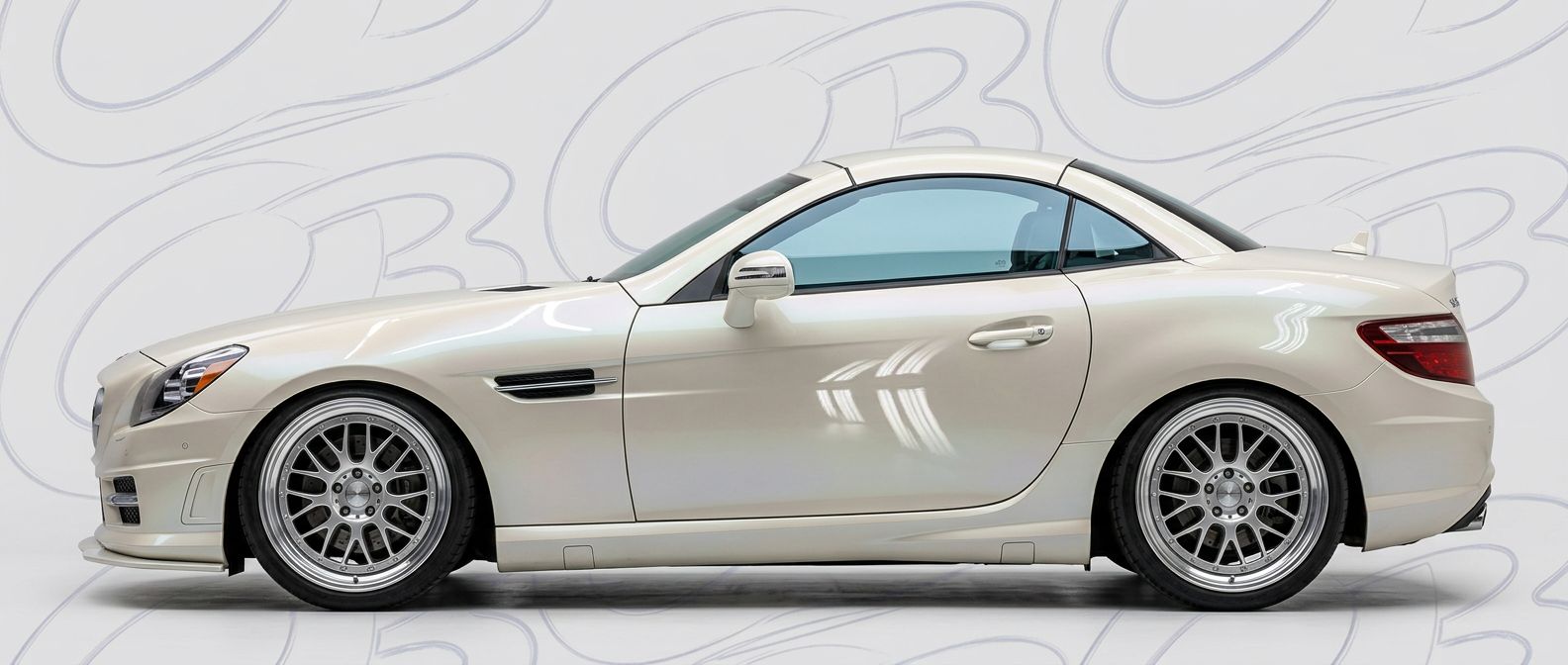 Aggressive 2012 Mercedes-Benz SLK-Class 2012 styling to enhance your vehicle's aesthetic.