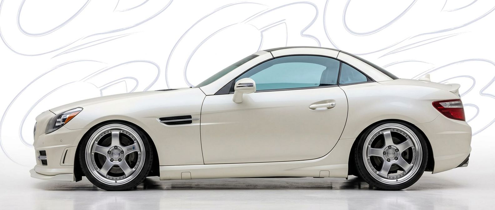 High-quality 2013 Mercedes-Benz SLK-Class 2013 exterior shot with professional studio lighting.