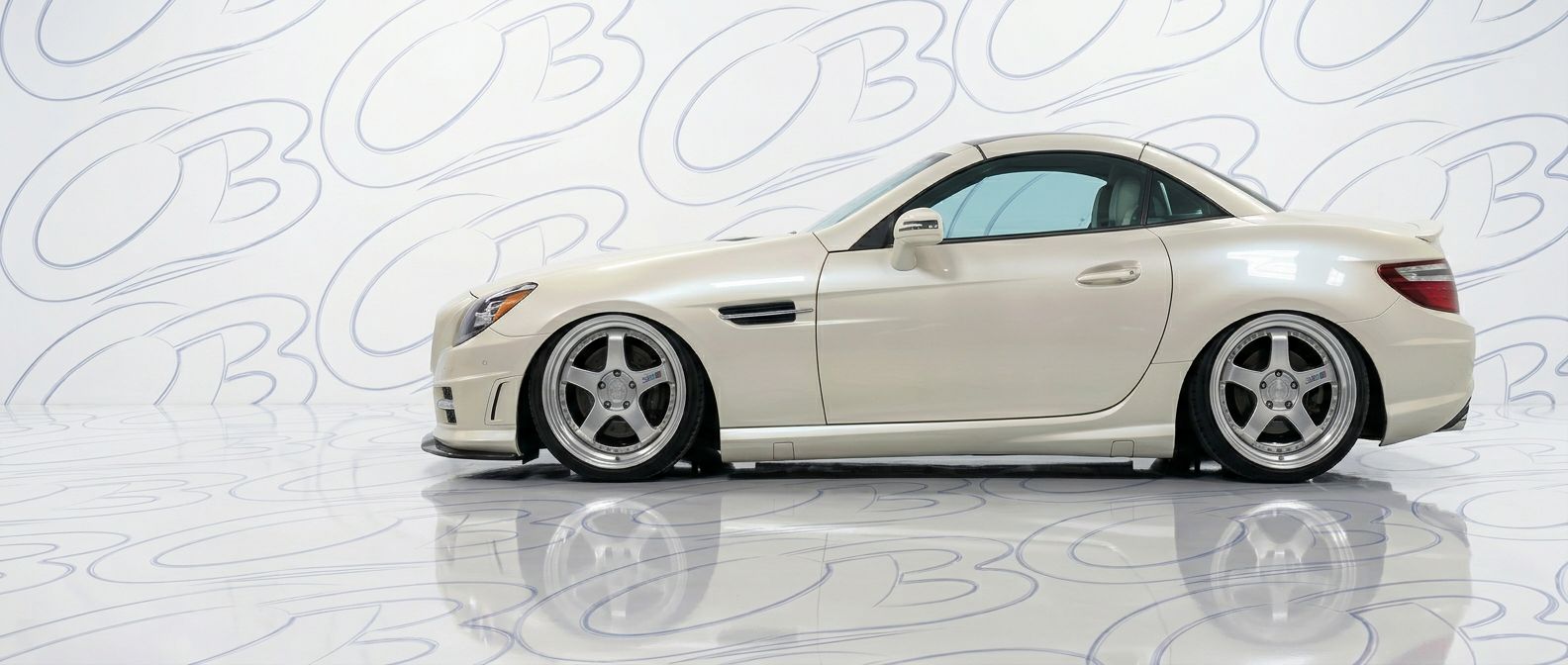 Custom 2014 for 2014 Mercedes-Benz SLK-Class - Premium aerodynamic automotive body parts.
