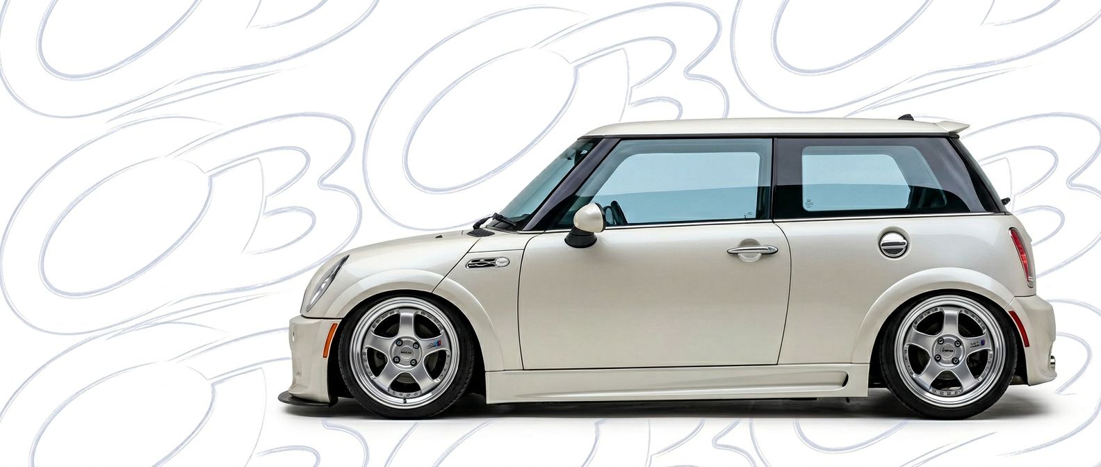 High-quality 2005 Mini Cooper 2005 exterior shot with professional studio lighting.
