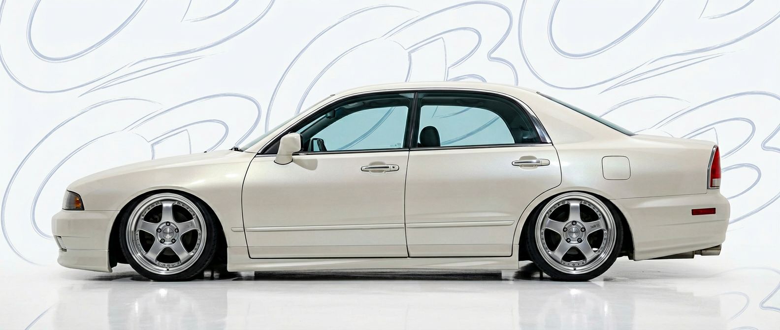 High-quality 1999 Mitsubishi Diamante 1999 exterior shot with professional studio lighting.