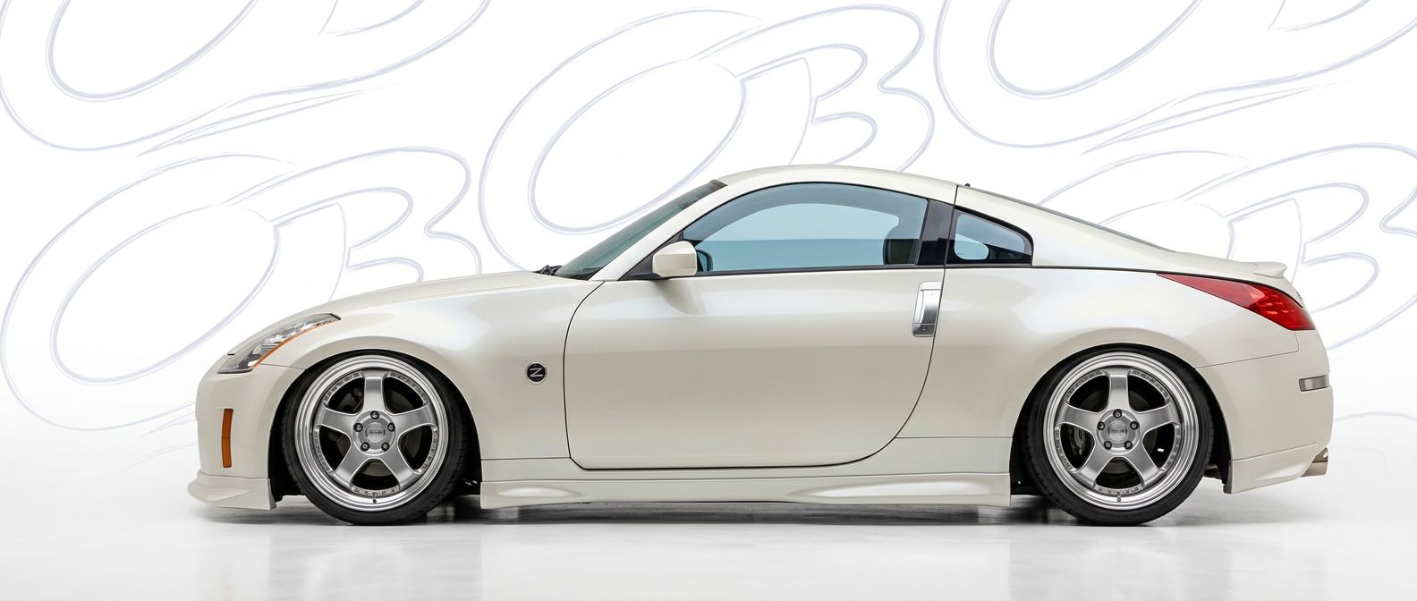 Detailed view of 2003 Nissan 350Z 2003 featuring lightweight, durable construction.