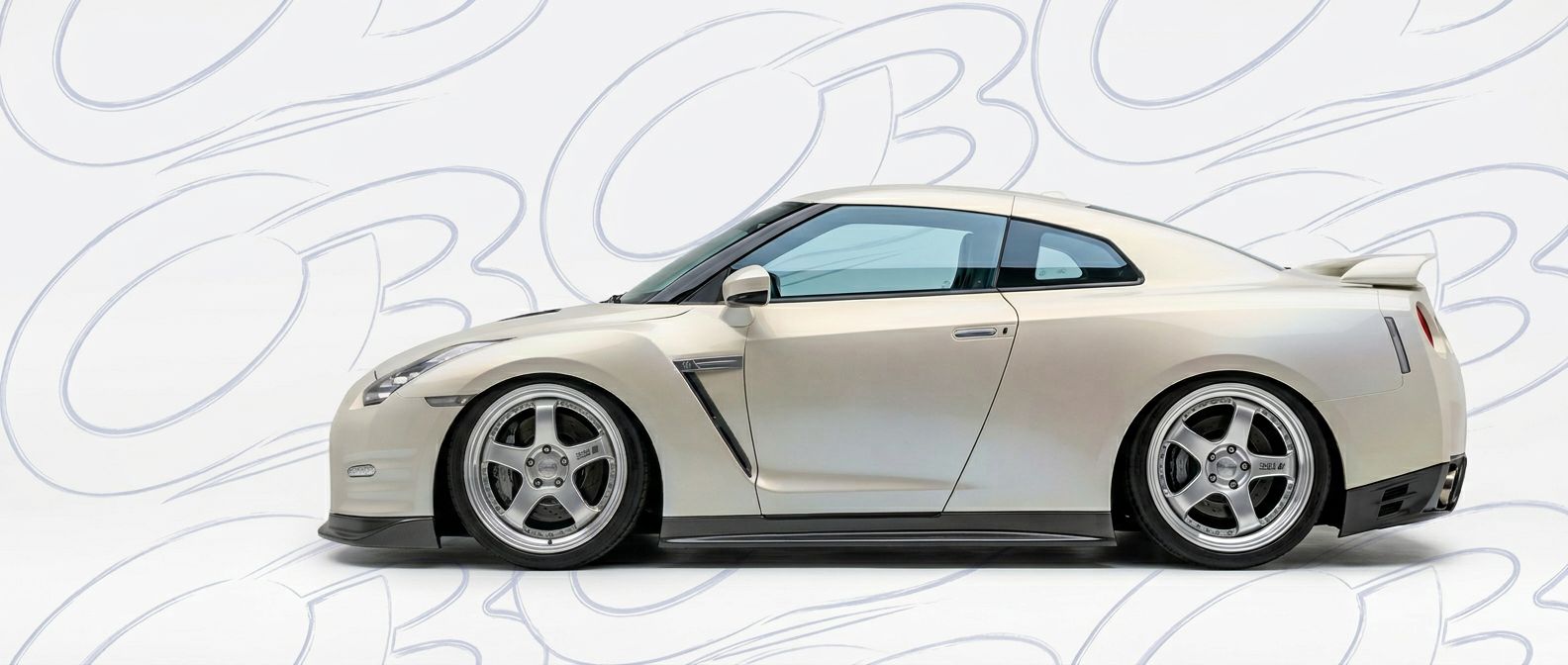 Aggressive 2013 Nissan GT-R 2013 styling to enhance your vehicle's aesthetic.