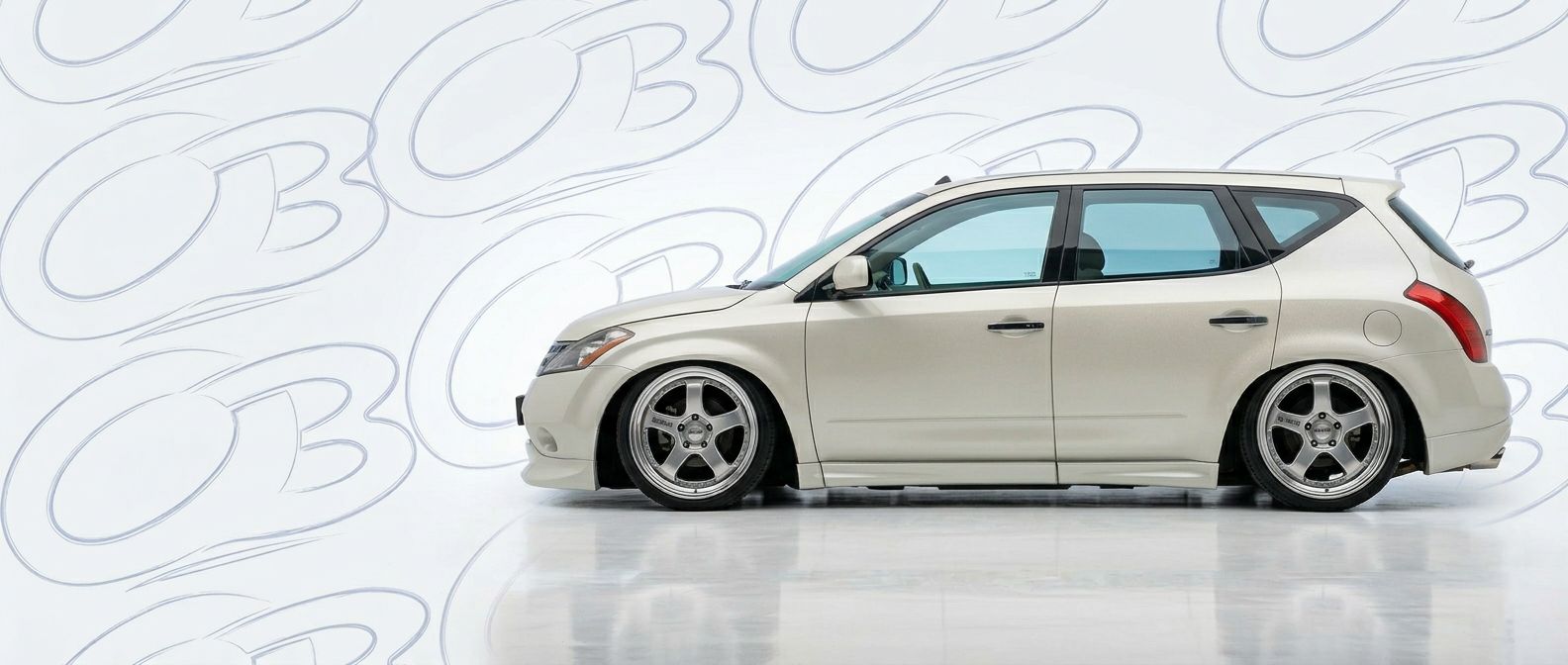 Aerodynamic 2007 Nissan Murano 2007 - Sleek design for enhanced vehicle styling.