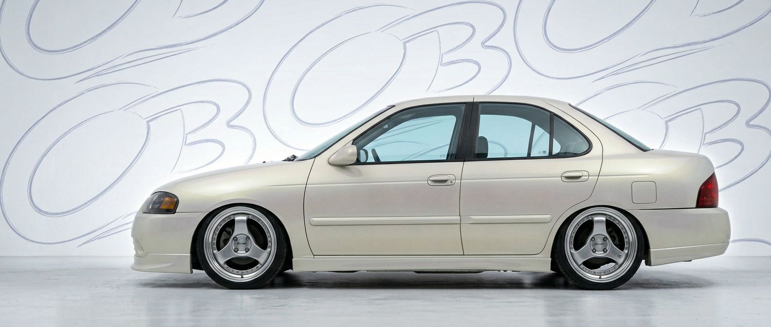 Front-angle view of 2000 Nissan Sentra 2000 - Durable and stylish exterior enhancement.