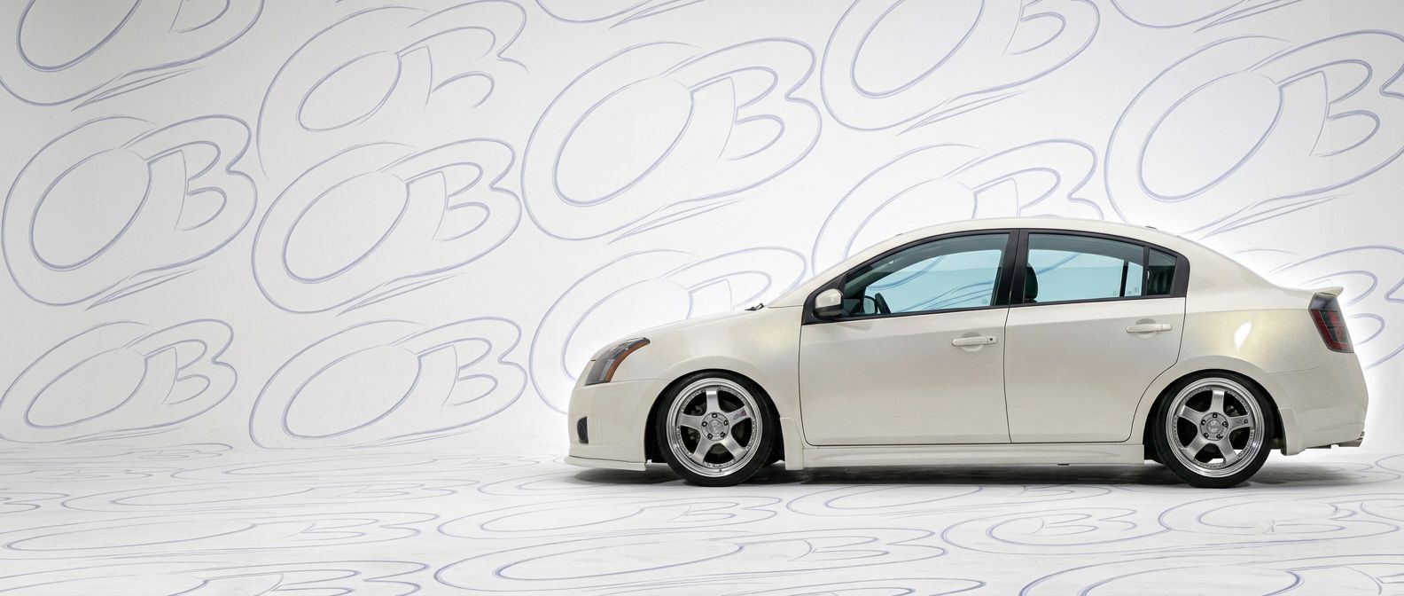Detailed view of 2007 Nissan Sentra 2007 featuring lightweight, durable construction.