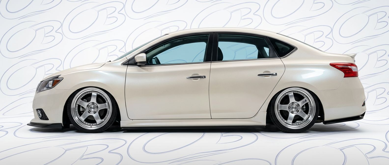 Aerodynamic 2017 Nissan Sentra 2017 - Sleek design for enhanced vehicle styling.
