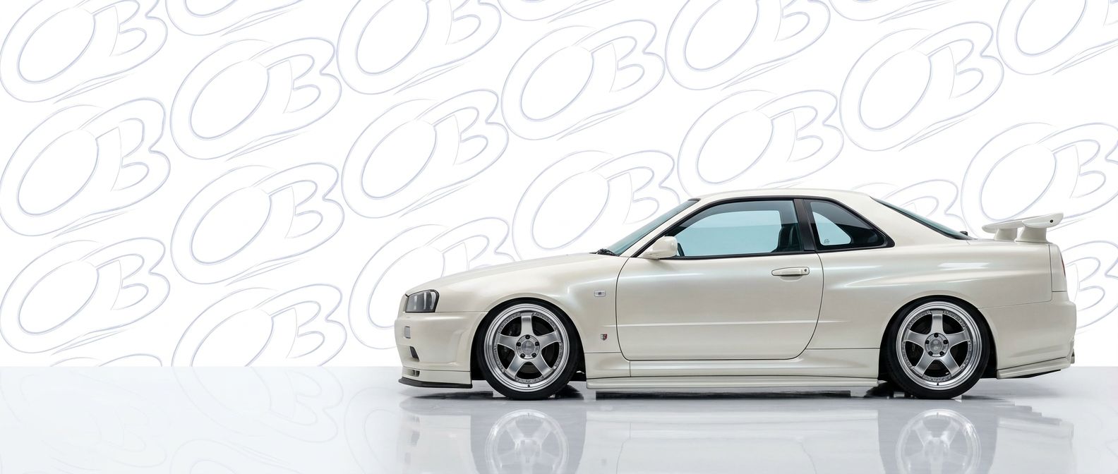 Aerodynamic 2002 Nissan Skyline 2002 - Sleek design for enhanced vehicle styling.