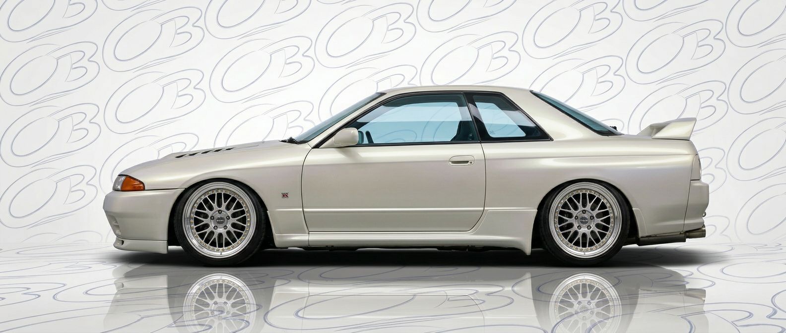 Top-tier 1992 Nissan Skyline (R32) 1992 featuring a high-gloss finish and carbon fiber weave.