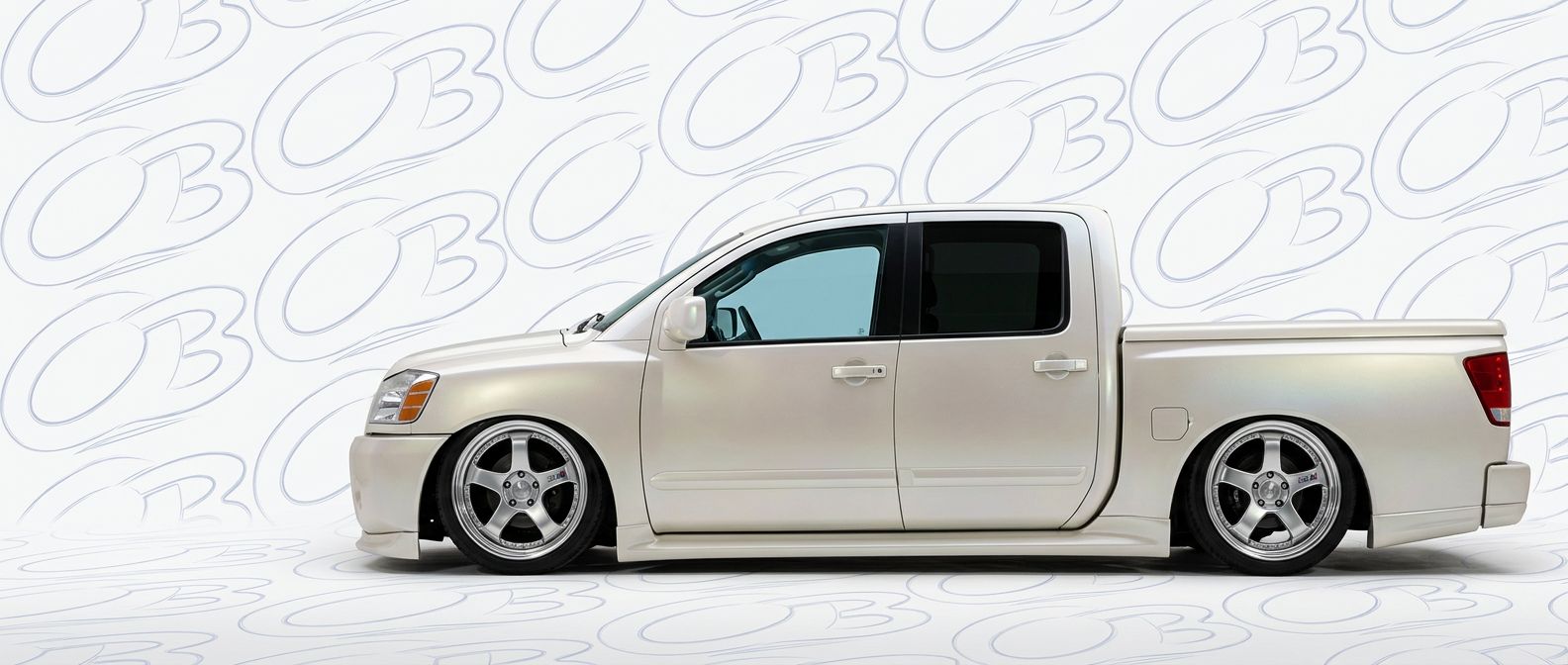 Custom 2006 for 2006 Nissan Titan - Premium aerodynamic automotive body parts.