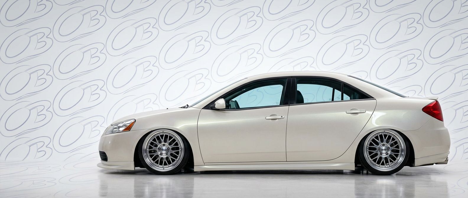 High-quality 2009 Pontiac G6 2009 exterior shot with professional studio lighting.