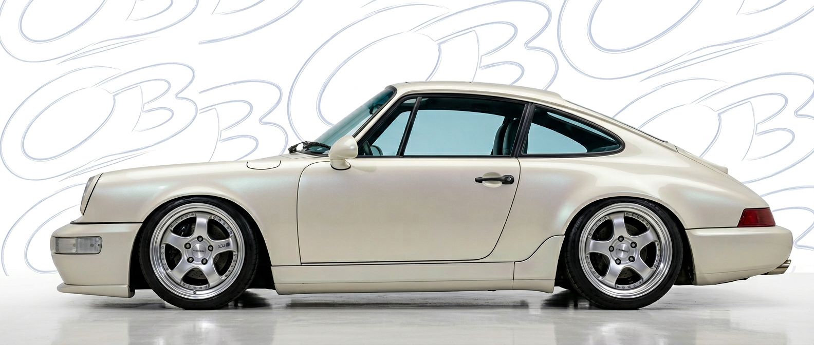 Aerodynamic 1993 Porsche 911 1993 - Sleek design for enhanced vehicle styling.