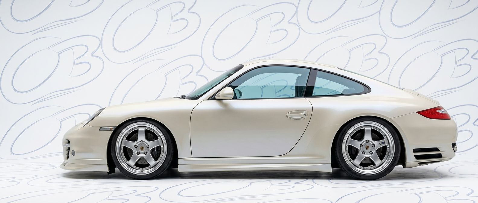 Porsche 911 2011 - Bodykits, Bumpers, Fenders and more... Performance 2011 upgrade for 2011 Porsche 911 automotive enthusiasts and racers.