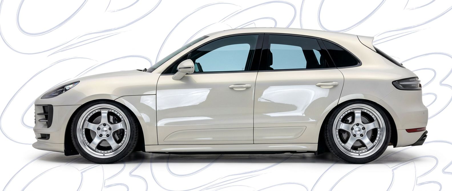 Front-angle view of 2022 Porsche Macan 2022 - Durable and stylish exterior enhancement.