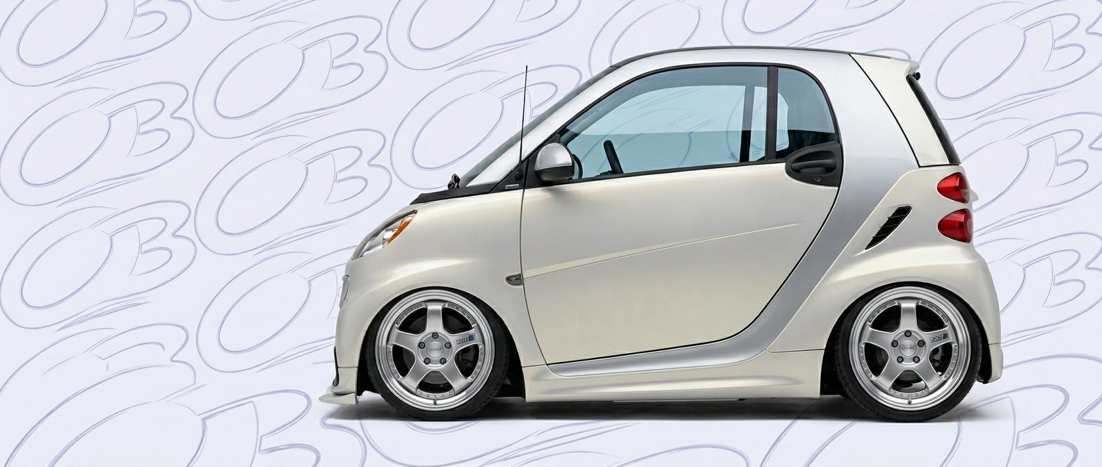 Detailed view of 2014 Smart fortwo 2014 featuring lightweight, durable construction.
